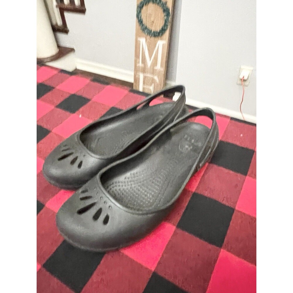 Crocs Kadee Ballet Flats Slip On Black Closed Toe Comfort Shoes Size 7